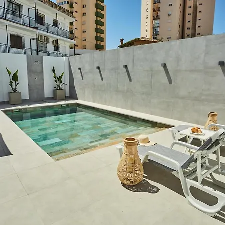 In Center New Salt Water Pool Vila